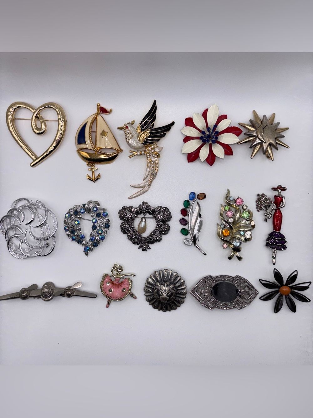 Vintage Brooch Lot 15pc Rhinestone Enamel Figural Bird Sailboat Sun Moon Pins